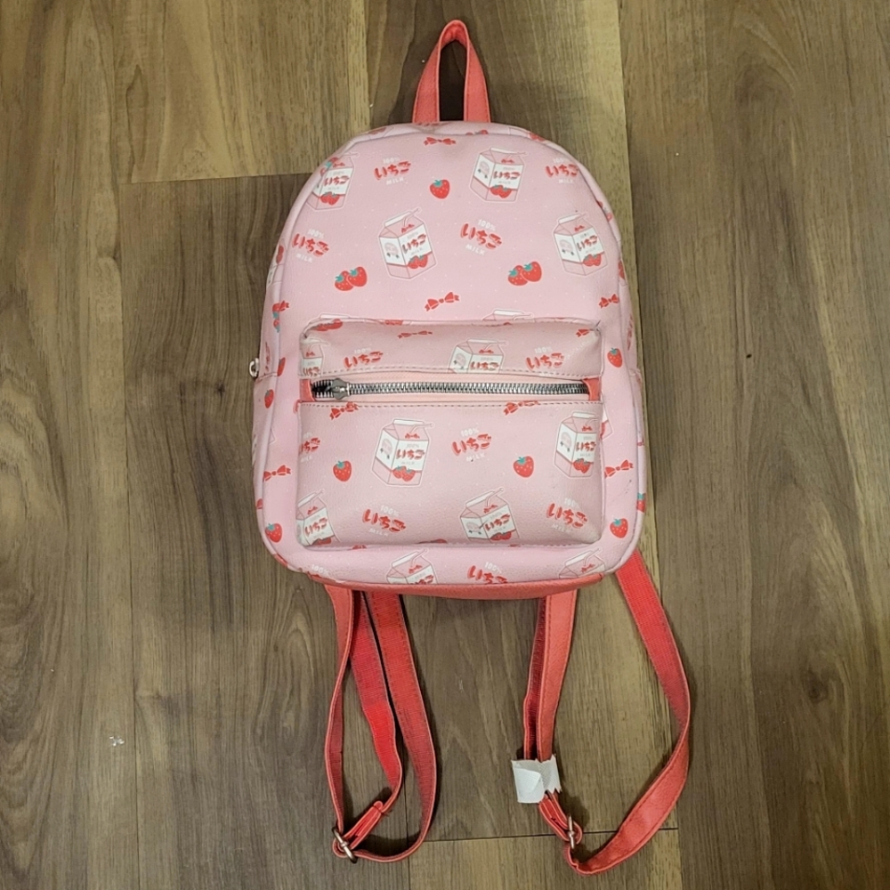 Strawberry milk backpack 🥛 🍓 🩷